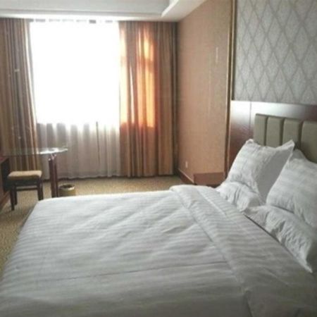 Kunlun Leju Business Hotel Pingdingshan Ruzhou City Eksteriør bilde